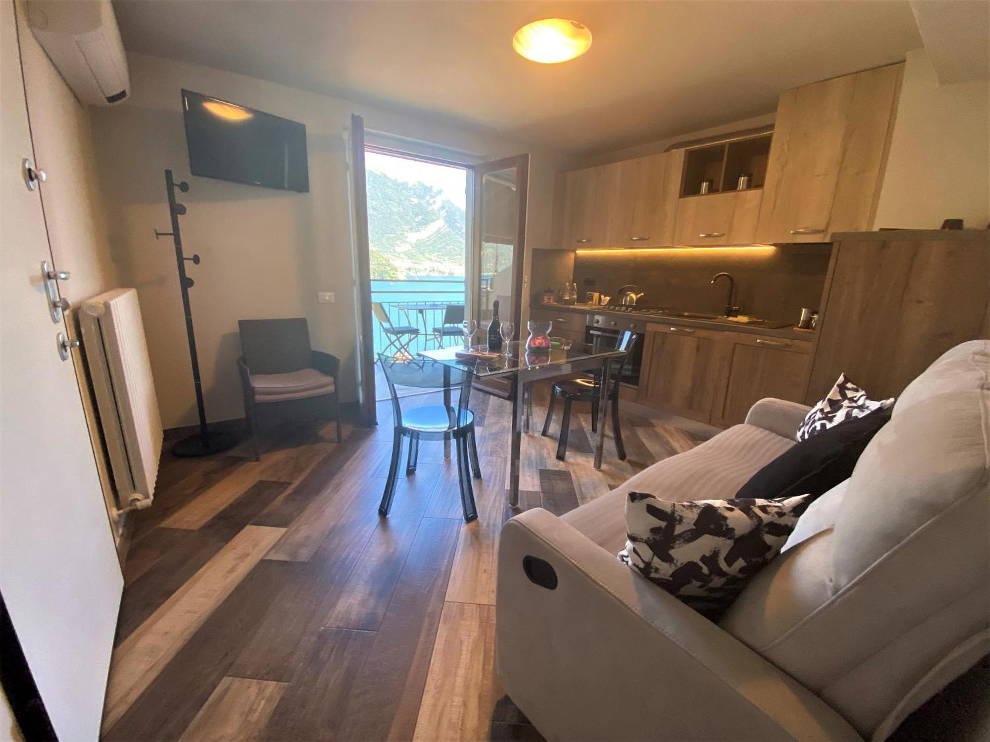 Il Bellavista Apartment Lezzeno Phòng bức ảnh
